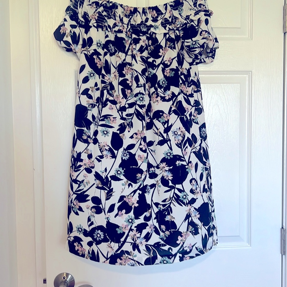 Tommy Hilfiger off the shoulder black flower lined dress size M